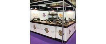Condessa Stand Pic