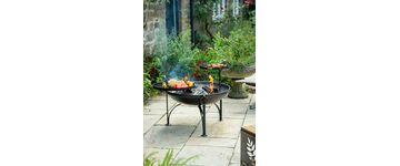 Plain Jane Fire Pit with Swing Arm BBQ Rack and Warming Swing Arm with Chicken Skewers Lifestyle Firepits UK High Res 257