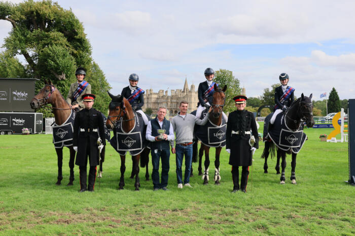 Le Mieux Pony Club Jumping Winning Team S96