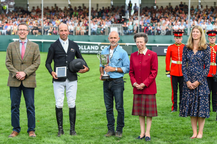Prize Giving LRBHT PN22 41233
